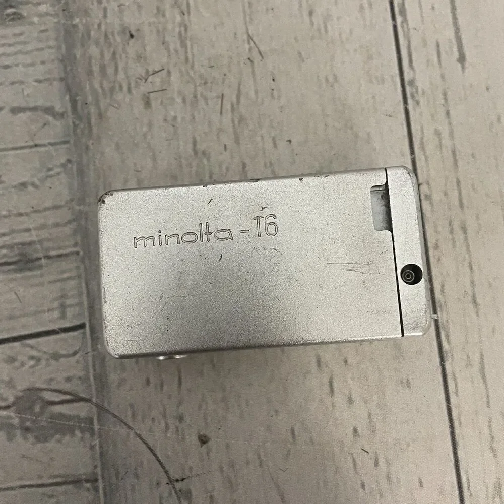 Vintage MINOLTA -16 Tiny 1960s Spy Film Camera